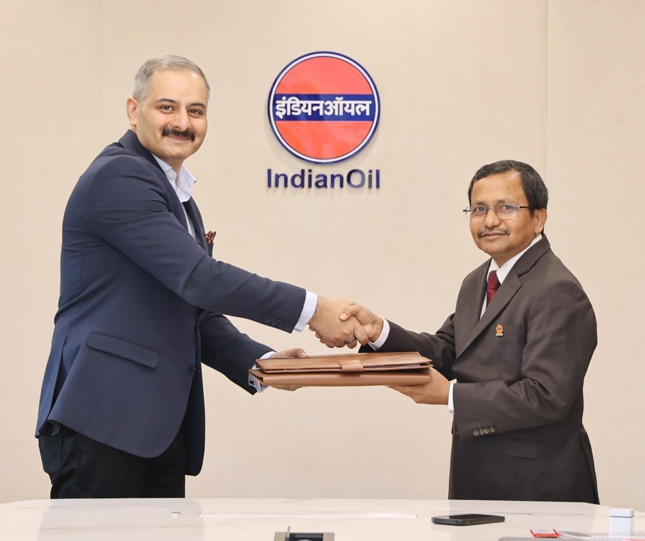 Re Sustainability and Indian Oil officials signing partnership agreement to build India’s used oil circular economy system